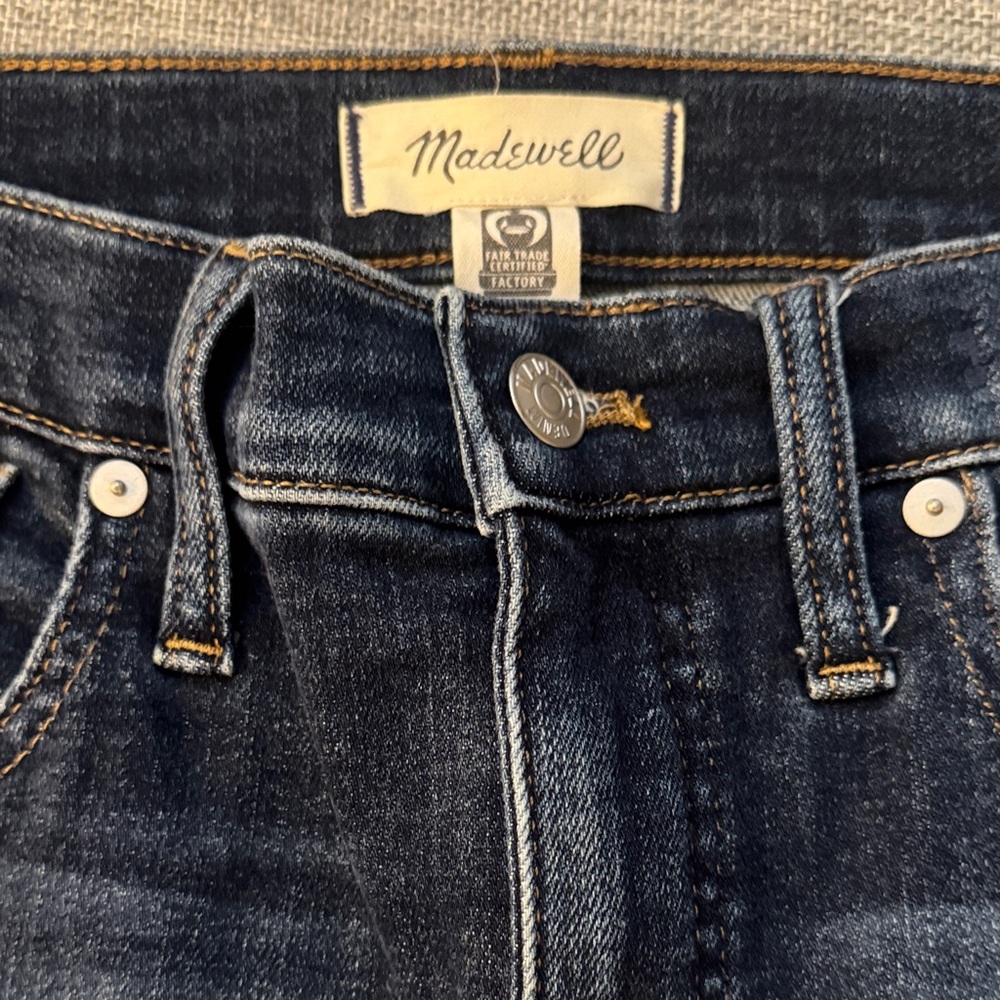 Madewell Men’s Dark Indigo Slim-Straight Jeans